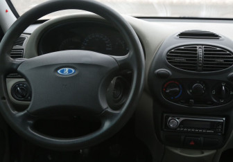 Подержанный автомобиль LADA (ВАЗ) Kalina Sedan 2007 года (14 фото)