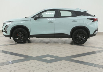 Подержанный автомобиль Omoda C5 2023 года (7 фото)