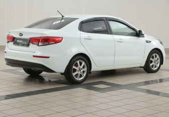 Подержанный автомобиль Kia Rio Sedan 2016 года (4 фото)