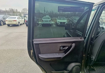 Подержанный автомобиль УАЗ Patriot 2015 года (9 фото)