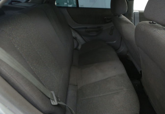 Подержанный автомобиль Hyundai Accent Sedan 2004 года (11 фото)