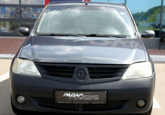 Подержанный автомобиль Renault Logan Sedan 2006 года (2 фото)