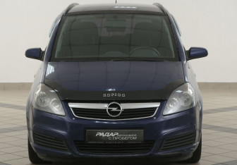 Подержанный автомобиль Opel Zafira Compactvan 2007 года (6 фото)