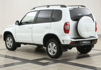 Подержанный автомобиль Chevrolet Niva 2019 года (2 фото)