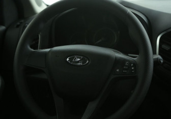 Подержанный автомобиль LADA (ВАЗ) XRAY 2018 года (16 фото)