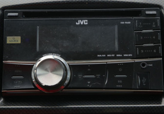 Подержанный автомобиль Geely MK 2012 года (15 фото)