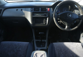 Подержанный автомобиль Honda HR-V 1999 года (12 фото)