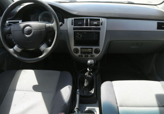 Подержанный автомобиль Chevrolet Lacetti Sedan 2008 года (12 фото)