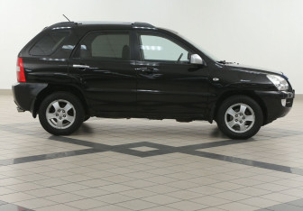 Подержанный автомобиль Kia Sportage 2007 года (5 фото)