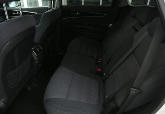 Подержанный автомобиль Kia Sorento 2019 года (13 фото)