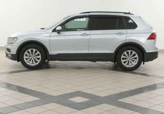 Подержанный автомобиль Volkswagen Tiguan 2019 года (7 фото)