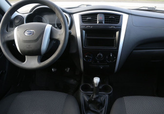 Подержанный автомобиль Datsun on-DO 2018 года (12 фото)