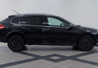 Подержанный автомобиль Renault Laguna Wagon 2008 года (3 фото)