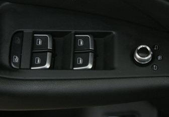 Подержанный автомобиль Audi Q5 2013 года (16 фото)