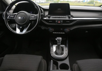 Подержанный автомобиль Kia Cerato Sedan 2020 года (22 фото)