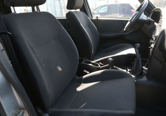 Подержанный автомобиль Chevrolet Niva 2014 года (10 фото)