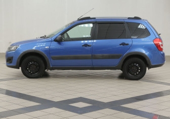 Подержанный автомобиль LADA (ВАЗ) Kalina Wagon 2017 года (7 фото)