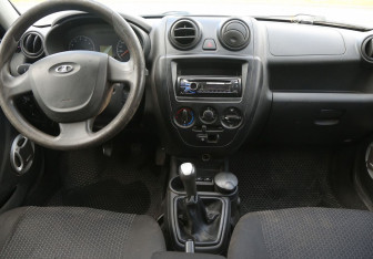 Подержанный автомобиль LADA (ВАЗ) Granta Sedan 2012 года (12 фото)