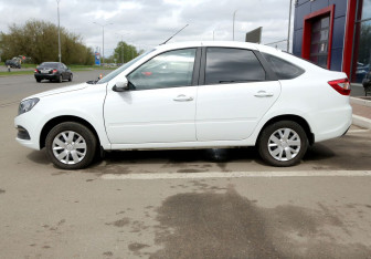 Подержанный автомобиль LADA (ВАЗ) Granta Liftback 2023 года (8 фото)