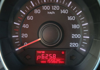 Подержанный автомобиль Kia Rio Sedan 2014 года (18 фото)