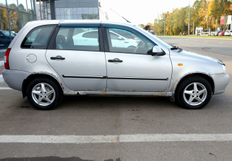 Подержанный автомобиль LADA (ВАЗ) Kalina Wagon 2011 года (7 фото)