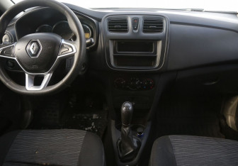 Подержанный автомобиль Renault Logan Sedan 2019 года (12 фото)