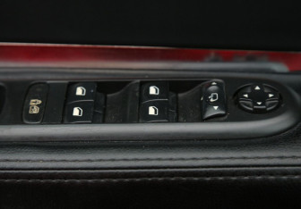 Подержанный автомобиль Peugeot 3008 2010 года (16 фото)