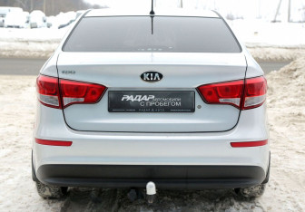 Подержанный автомобиль Kia Rio Sedan 2015 года (5 фото)
