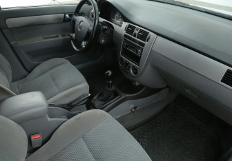 Подержанный автомобиль Chevrolet Lacetti Sedan 2008 года (9 фото)