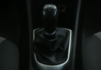 Подержанный автомобиль Hyundai Solaris Sedan 2013 года (15 фото)