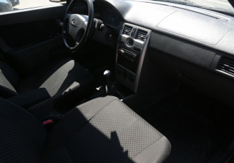 Подержанный автомобиль LADA (ВАЗ) Priora Hatchback 2012 года (9 фото)