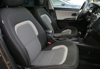 Подержанный автомобиль Kia Ceed Hatchback 2014 года (10 фото)