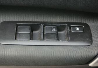 Подержанный автомобиль Nissan Qashqai 2012 года (17 фото)