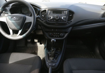 Подержанный автомобиль LADA (ВАЗ) Vesta Sedan 2017 года (12 фото)