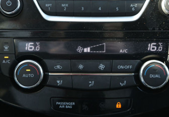 Подержанный автомобиль Nissan Qashqai 2014 года (11 фото)