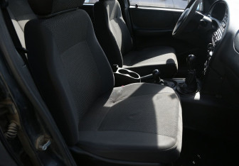 Подержанный автомобиль Chevrolet Niva 2010 года (10 фото)
