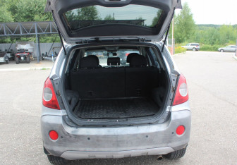 Подержанный автомобиль Opel Antara 2007 года (15 фото)