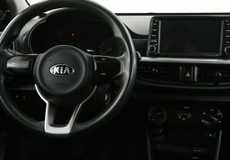 Подержанный автомобиль Kia Picanto 2018 года (25 фото)