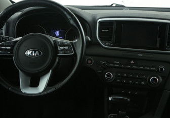 Подержанный автомобиль Kia Sportage 2019 года (24 фото)
