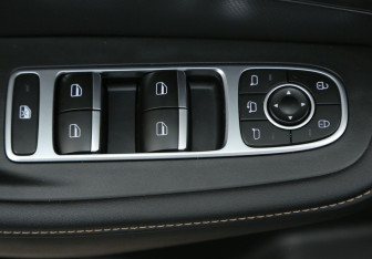 Подержанный автомобиль Omoda C5 2023 года (18 фото)