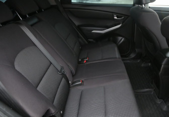 Подержанный автомобиль SsangYong Actyon 2013 года (11 фото)