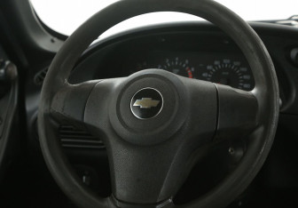 Подержанный автомобиль Chevrolet Niva 2012 года (16 фото)