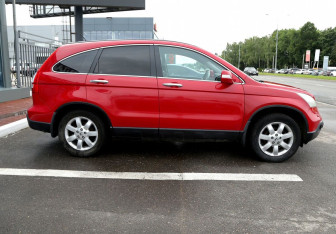 Подержанный автомобиль Honda CR-V 2008 года (7 фото)