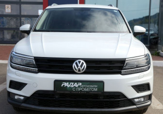 Подержанный автомобиль Volkswagen Tiguan 2017 года (2 фото)