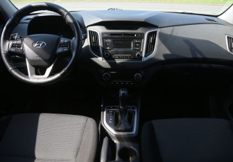 Подержанный автомобиль Hyundai Creta 2018 года (12 фото)