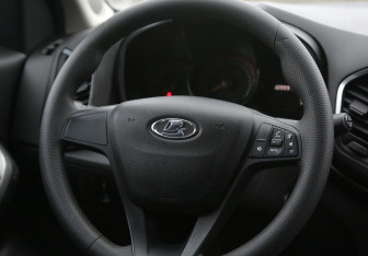 Подержанный автомобиль LADA (ВАЗ) XRAY 2021 года (16 фото)