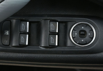 Подержанный автомобиль Ford Mondeo Sedan 2008 года (17 фото)