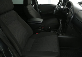 Подержанный автомобиль Chevrolet Niva 2012 года (10 фото)