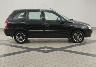 Подержанный автомобиль LADA (ВАЗ) Kalina Wagon 2011 года (5 фото)