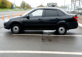 Подержанный автомобиль LADA (ВАЗ) Granta Sedan 2015 года (8 фото)